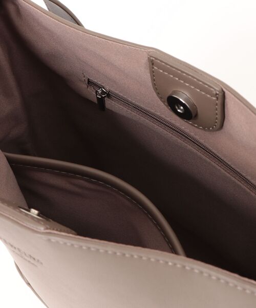 Jewelna Rose（ジュエルナローズ）の「JEWELNA by Jewelna Rose ワンハンドルトート 16286（トートバッグ・レディース・ブラック/グレイッシュベージュ・FREE）」の4枚目の写真