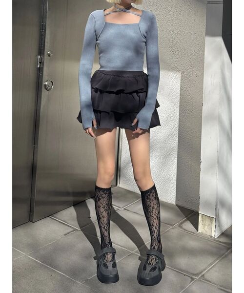 EMODA(エモダ)の「レイヤーコンパクトチョーカーニット(ニット/セーター・レディース・ブルー/ブラック/グレー/アイボリー・FREE)」の18枚目の写真