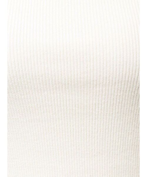 EMODA(エモダ)の「レイヤーコンパクトチョーカーニット(ニット/セーター・レディース・ブルー/ブラック/グレー/アイボリー・FREE)」の10枚目の写真