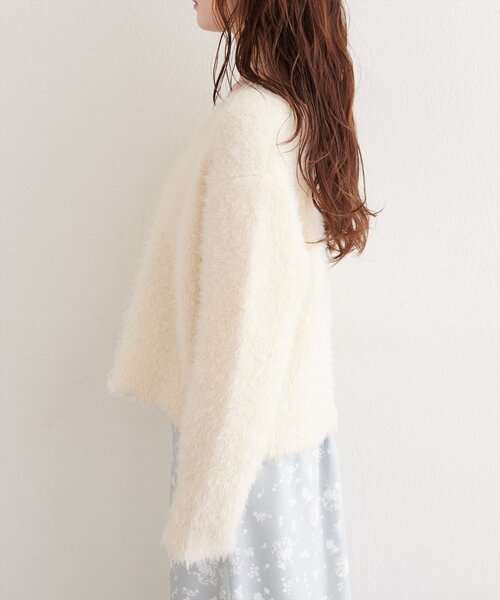 natural couture（ナチュラルクチュール）の「Vネックシャギーニットプルオーバー（ニット/セーター・レディース・ラベンダー/ブルー/オフホワイト/ブラック/グレイッシュベージュ/モカ・FREE）」の12枚目の写真