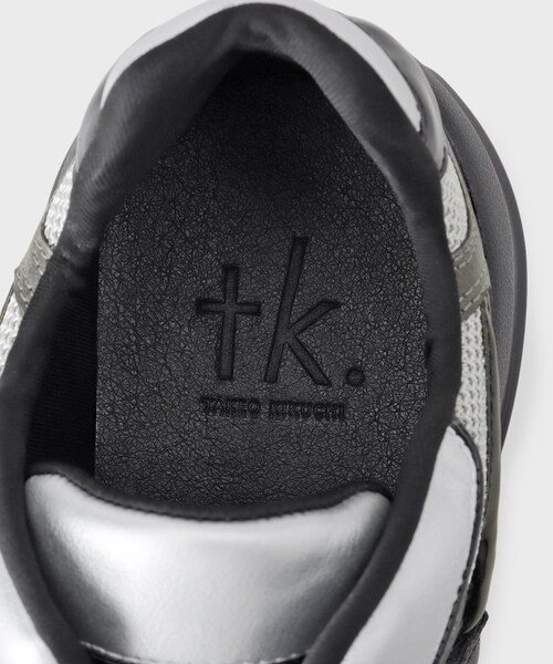 tk.TAKEO KIKUCHI（ティーケータケオキクチ）の「ハイブリッドシューズスニーカー（スニーカー・メンズ・シルバー系4/ブラック系4・55/65/75）」の8枚目の写真