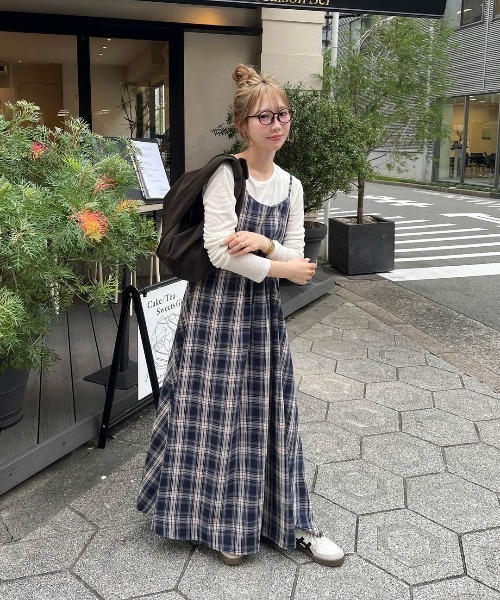 SUGAR BISKET（シュガービスケット）の「チェック柄キャミソールワンピース（ワンピース・レディース・ブルー/ブラック/グリーン/オレンジ/ベージュ・フリー）」の21枚目の写真