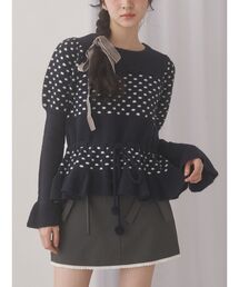 フリルペプラムニットトップス