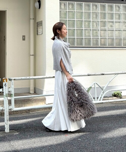 NOLLEY’S（ノーリーズ）の「【PR林☆別注】チベットラムフェイクファーバッグ（ショルダーバッグ・レディース・ベージュ/グレイッシュベージュ・FREE）」の19枚目の写真