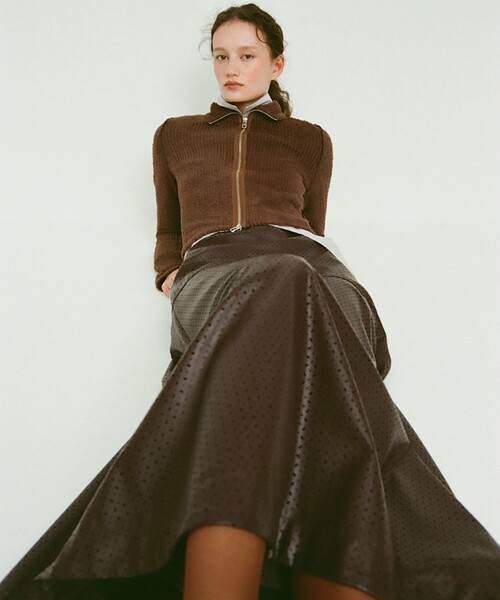 Ray BEAMS（レイビームス）の「シャギー ジップ カーディガン [手洗い可]（カーディガン/ボレロ・レディース・ダークブラウン/ブラック・ONE SIZE）」の13枚目の写真