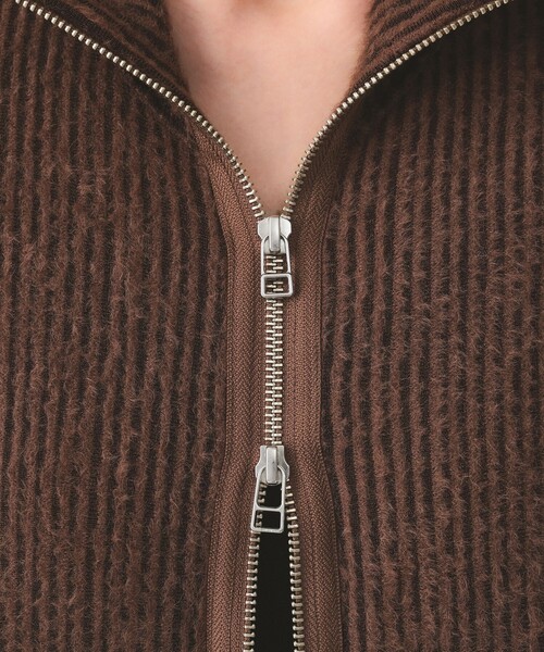 Ray BEAMS（レイビームス）の「シャギー ジップ カーディガン [手洗い可]（カーディガン/ボレロ・レディース・ダークブラウン/ブラック・ONE SIZE）」の20枚目の写真