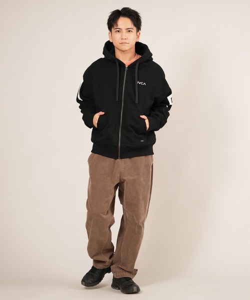RVCA（ルーカ）の「RVCA/ルーカ フルジップパーカー ビッグロゴデザイン BF042-019（パーカー・メンズ・ホワイト×ブラック/ブラック×ホワイト/スミクロ・L/M/S）」の14枚目の写真