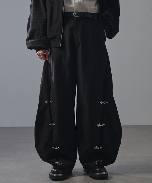 ANEDIST（アンディスト）の「Transform wide balloon pants / トランスフォームワイドバルーンパンツ（その他パンツ・メンズ・ブラック/チャコールグレー・L/M）」の6枚目の写真