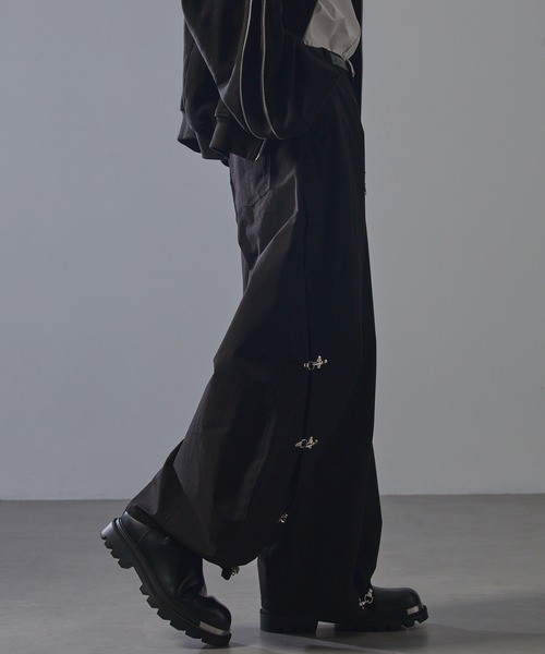 ANEDIST（アンディスト）の「Transform wide balloon pants / トランスフォームワイドバルーンパンツ（その他パンツ・メンズ・ブラック/チャコールグレー・L/M）」の4枚目の写真
