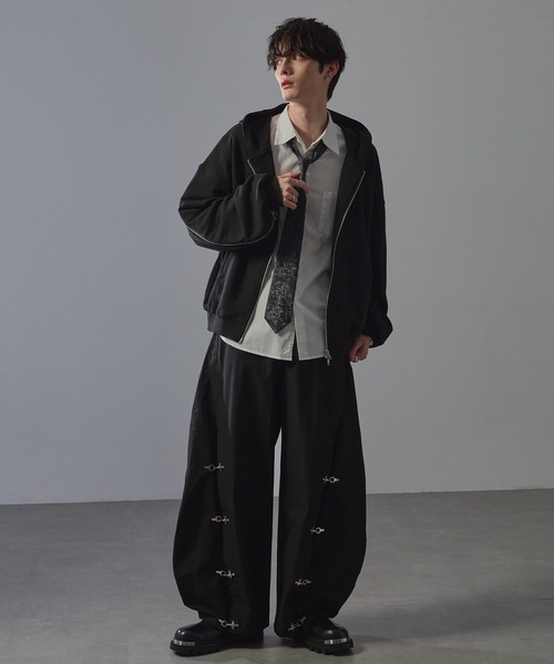 ANEDIST（アンディスト）の「Transform wide balloon pants / トランスフォームワイドバルーンパンツ（その他パンツ・メンズ・ブラック/チャコールグレー・L/M）」の9枚目の写真