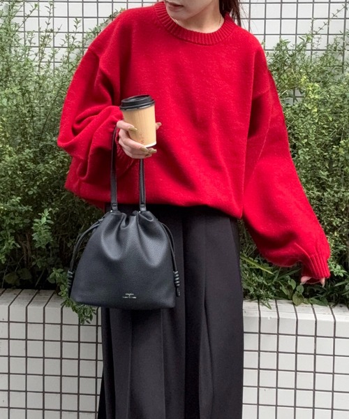 DRAW（ドロー）の「DRAW(ドロー) / ドローストリング バッグ スモール【シュリンクビーガンレザー】（ショルダーバッグ・レディース・ブラック/グレー・SMALL）」の15枚目の写真