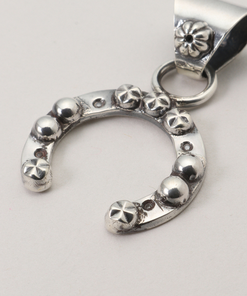 Spick & Span（スピックアンドスパン）の「ERICKA NICOLAS BEGAY/エリッカ ニコラス ビゲイ NAJA1（チャーム・レディース・シルバー・FREE）」の4枚目の写真