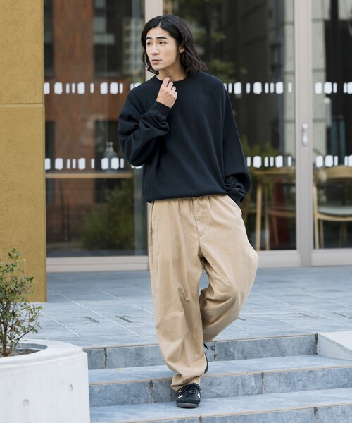 FREAK'S STORE(フリークスストア)の「限定展開 12oz Short Length ヘビーウェイト ラグランスリーブ スウェット/ショート丈(スウェット・メンズ・ブラック/ネイビー/アッシュグレー/スミクロ/杢グレー・SMALL/MEDIUM/LARGE)」の11枚目の写真