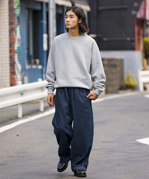 FREAK'S STORE(フリークスストア)の「限定展開 12oz Short Length ヘビーウェイト ラグランスリーブ スウェット/ショート丈(スウェット・メンズ・ブラック/ネイビー/アッシュグレー/スミクロ/杢グレー・SMALL/MEDIUM/LARGE)」の22枚目の写真