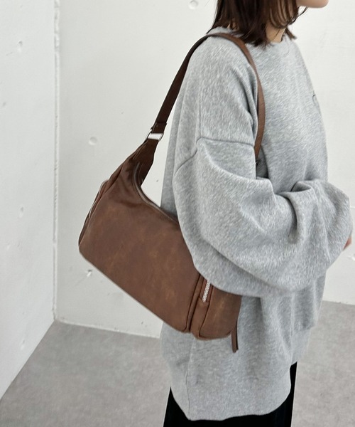 archives（アルシーヴ）の「サイドポケットワンハンドルバッグ（ハンドバッグ・レディース・ワイン/ブラック/ブラウン・FREE）」の14枚目の写真