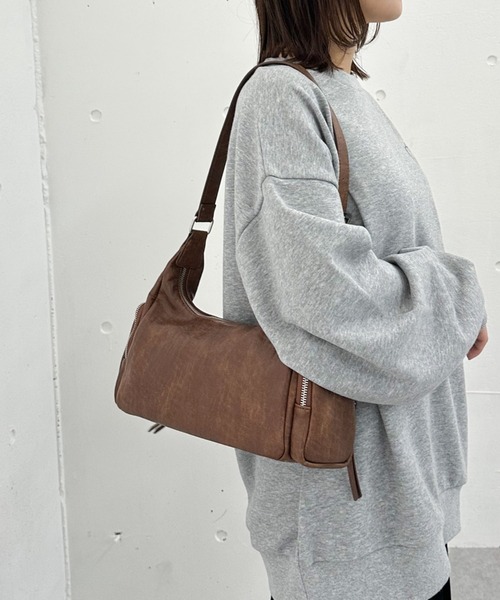 archives（アルシーヴ）の「サイドポケットワンハンドルバッグ（ハンドバッグ・レディース・ワイン/ブラック/ブラウン・FREE）」の15枚目の写真