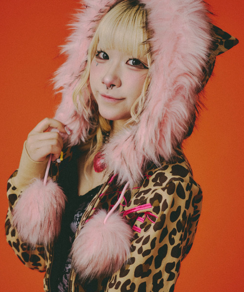 GALFY(ガルフィー)の「『GALFY/ガルフィー』ぎゃるマシぱぁかぁ【Z】(パーカー・レディース・ラベンダー/ピンク/ホワイト/ベージュ・S)」の3枚目の写真