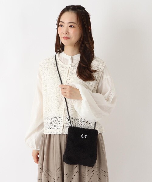 one'sterrace(ワンズテラス)の「SE モンスターポシェット(ショルダーバッグ・レディース・ブラック系8・99)」の9枚目の写真