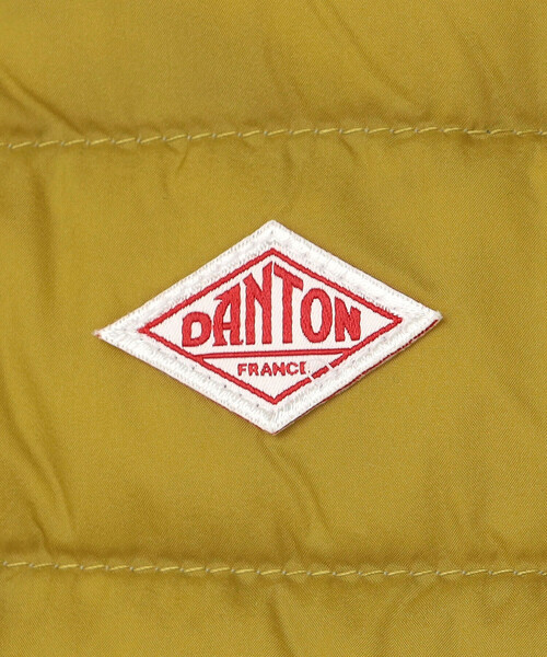 DANTON（ダントン）の「DANTON | キッズ インナー ナイロンタフタ クルーネックダウンジャケット（ダウンジャケット/コート・キッズ・マスタード/ブラック/オフホワイト・115/105/125/135）」の4枚目の写真