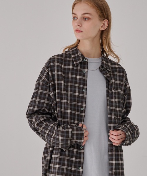 EMMA CLOTHES(エマクローズ)の「TRコンフォートリラックスレギュラーカラーチェックシャツ(シャツ/ブラウス・メンズ・ブラック/ワイン/ブラウン/ネイビー・L/M/S)」の17枚目の写真