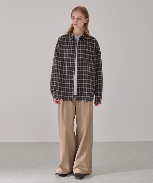 EMMA CLOTHES(エマクローズ)の「TRコンフォートリラックスレギュラーカラーチェックシャツ(シャツ/ブラウス・メンズ・ブラック/ワイン/ブラウン/ネイビー・L/M/S)」の20枚目の写真