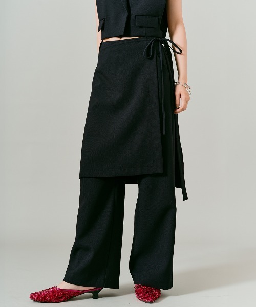 W:Huku(フーク)の「【W:Huku / クラシカルツイルシリーズ】レイヤード スラックス パンツ / Classic Twill Layered Slacks(スラックス・レディース・ベージュ/チャコール/ブラウン/ブラック・L/M)」の2枚目の写真