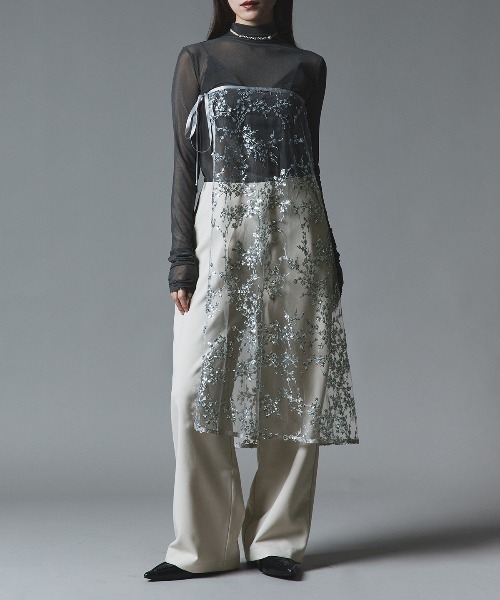 W:Huku(フーク)の「【W:Huku / クラシカルツイルシリーズ】レイヤード スラックス パンツ / Classic Twill Layered Slacks(スラックス・レディース・ベージュ/チャコール/ブラウン/ブラック・L/M)」の13枚目の写真