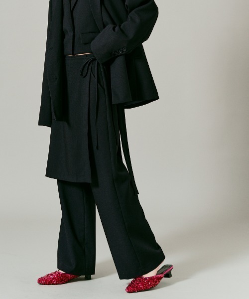 W:Huku(フーク)の「【W:Huku / クラシカルツイルシリーズ】レイヤード スラックス パンツ / Classic Twill Layered Slacks(スラックス・レディース・ベージュ/チャコール/ブラウン/ブラック・L/M)」の17枚目の写真