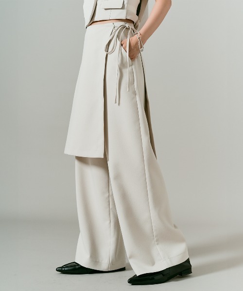 W:Huku(フーク)の「【W:Huku / クラシカルツイルシリーズ】レイヤード スラックス パンツ / Classic Twill Layered Slacks(スラックス・レディース・ベージュ/チャコール/ブラウン/ブラック・L/M)」の19枚目の写真