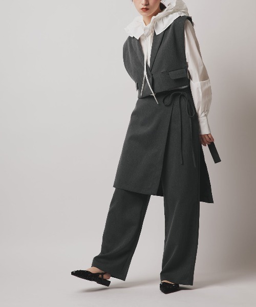 W:Huku(フーク)の「【W:Huku / クラシカルツイルシリーズ】レイヤード スラックス パンツ / Classic Twill Layered Slacks(スラックス・レディース・ベージュ/チャコール/ブラウン/ブラック・L/M)」の7枚目の写真