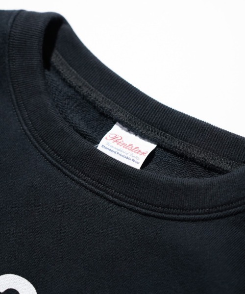 THRIFTY LOOK（スリフティールック）の「THRIFTY LOOK / スリフティールック THRIFTY "AMAZON" CREW SWEAT ユーズド加工 アマゾン 企業ロゴ クルーネックスウェット（スウェット・メンズ・ブラック系その他・MEDIUM/LARGE/X-LARGE）」の3枚目の写真