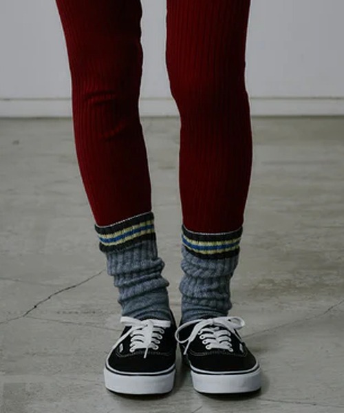 FACETASM（ファセッタズム）の「FACETASM/ファセッタズム RIB SOCKS 靴下（ソックス/靴下・メンズ・グレー/ホワイト・00）」の2枚目の写真