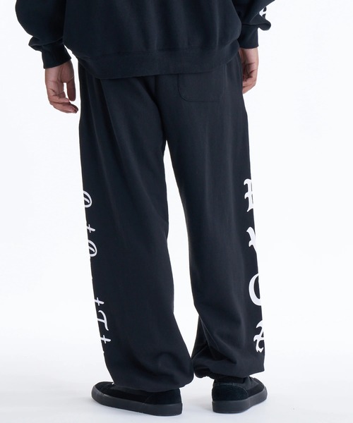 RVCA(ルーカ)の「RVCA メンズ VA WORLD WIDE PT セットアップボトムス 【2025年秋冬モデル】/ルーカサイドロゴプリントウエストゴムスウェットパンツ(SETUP対応可能)(スウェットパンツ・メンズ・オフホワイト/ブラック/ブラウン系その他・SMALL/MEDIUM/LARGE/X-LARGE)」の20枚目の写真