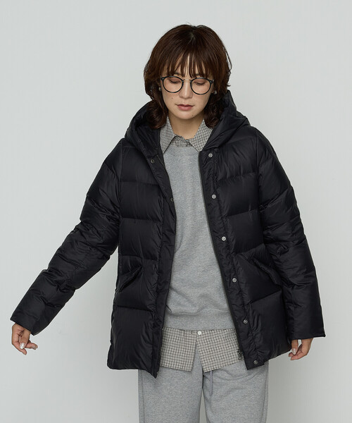 COMME CA Wardrobe（コムサワードローブ）の「【WEB限定：13号】ナイロンタフタ ダウンコート（ダウンジャケット/コート・レディース・ブラック/ベージュ・13号）」の6枚目の写真