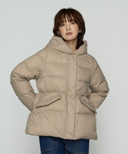 COMME CA Wardrobe（コムサワードローブ）の「【WEB限定：13号】ナイロンタフタ ダウンコート（ダウンジャケット/コート・レディース・ブラック/ベージュ・13号）」の12枚目の写真