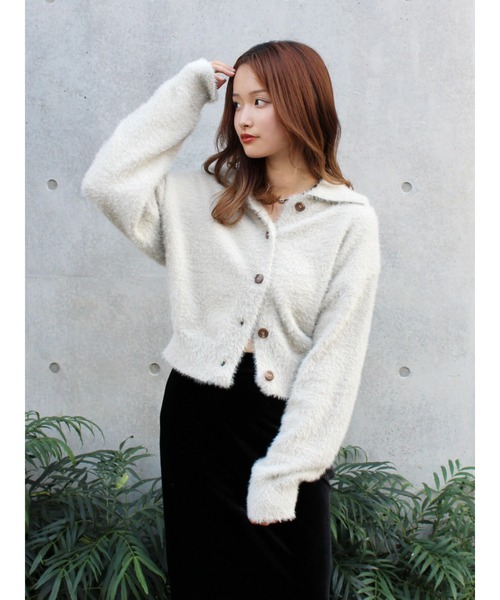 Ungrid(アングリッド)の「【WEB限定】シャギーニットショートカーディガン(カーディガン/ボレロ・レディース・ブラウン/レッド/ライトグレー・FREE)」の2枚目の写真