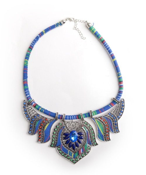 MARAI（マーライ）の「エスニックビジューネックレス（ネックレス・レディース・レッド/ブルー・FREE）」の3枚目の写真