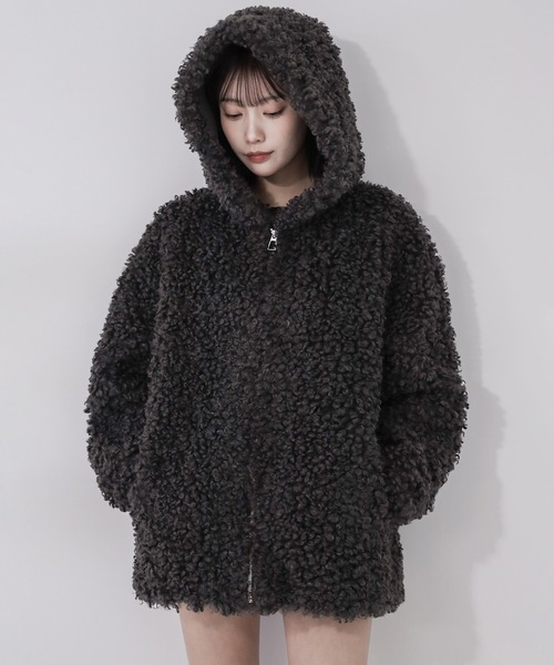 me+em select(ミームセレクト)の「【 2color 】テディボアフーディボリュームミドルコート / teddy boa hoodie volume middle coat(その他アウター・レディース・ブラック/アイボリー・FREE)」の10枚目の写真