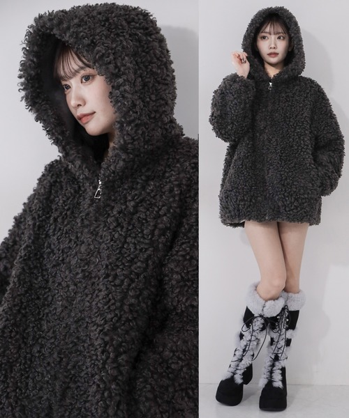 me+em select(ミームセレクト)の「【 2color 】テディボアフーディボリュームミドルコート / teddy boa hoodie volume middle coat(その他アウター・レディース・ブラック/アイボリー・FREE)」の4枚目の写真