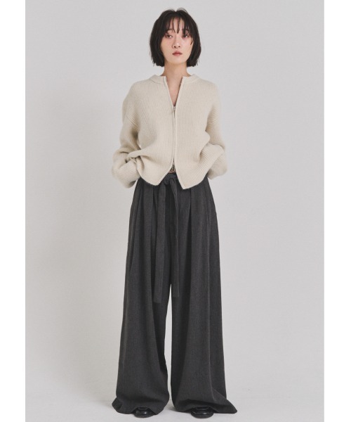 FMiBL(ファミル)の「ウールワイドパンツ(その他パンツ・レディース・ブラック/グレー/ベージュ・SMALL/MEDIUM)」の9枚目の写真