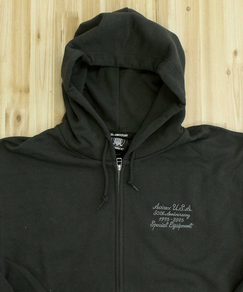 AVIREX(アヴィレックス)の「AVIREX 50th VARSITY PARKA(パーカー・メンズ・エンジ/ホワイト/チャコールグレー・M/L/XL/XXL)」の16枚目の写真