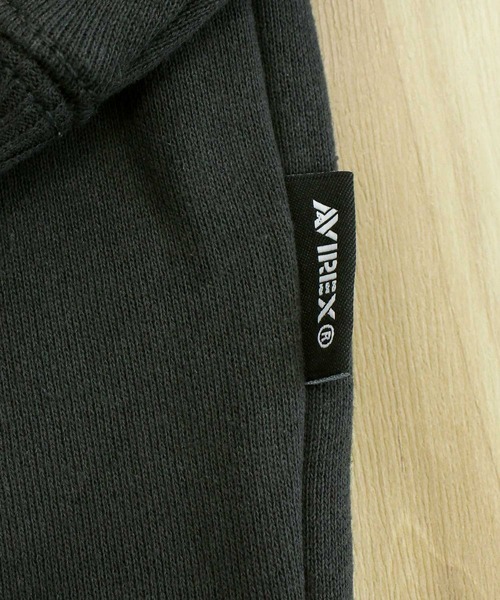 AVIREX(アヴィレックス)の「AVIREX 50th VARSITY PARKA(パーカー・メンズ・エンジ/ホワイト/チャコールグレー・M/L/XL/XXL)」の21枚目の写真