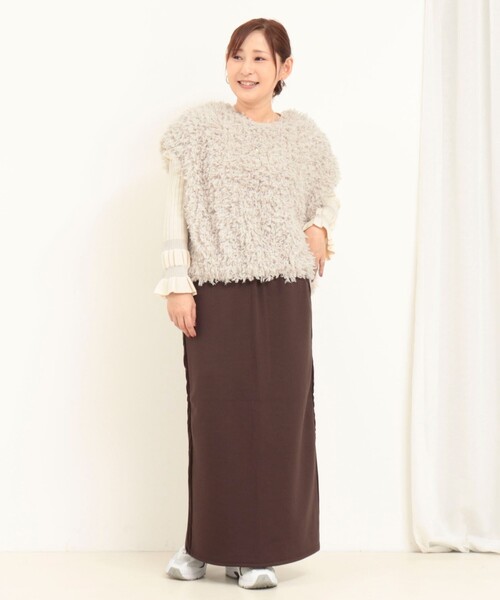 fredy couleur（フレディクルール）の「フェザー2WAYベスト（Tシャツ/カットソー・レディース・ベージュ/ブラック・38）」の8枚目の写真