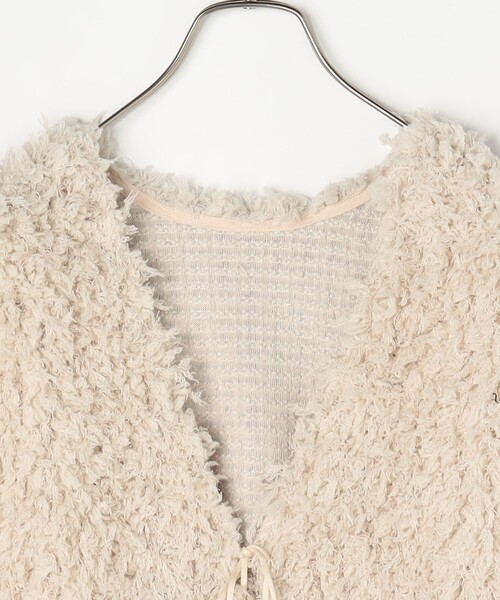 fredy couleur（フレディクルール）の「フェザー2WAYベスト（Tシャツ/カットソー・レディース・ベージュ/ブラック・38）」の11枚目の写真