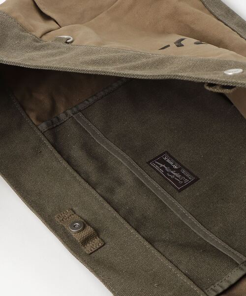 AVIREX（アヴィレックス）の「COATING CANVAS NEWSPAPER BAG "CHERRY POINT" / コーティング キャンバス ニュースペーパーバッグ チェリーポイント / AVIREX / アヴィレックス（ショルダーバッグ・メンズ・オリーブ・FREE）」の17枚目の写真