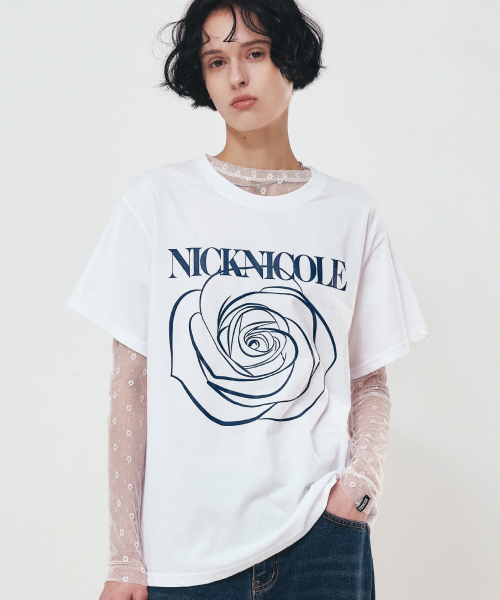 NICK&NICOLE(ニックアンドニコール)の「BIG ROSE SLEEVE TOP_WHITE NAVY(Tシャツ/カットソー・レディース・その他・FREE)」の1枚目の写真