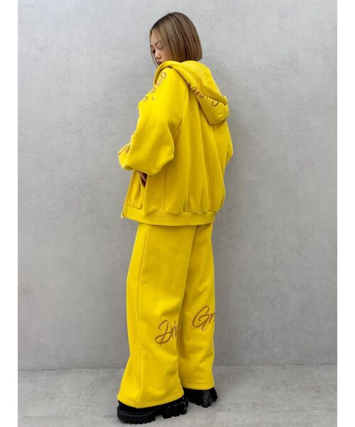 EVRIS(エヴリス)の「【PSYCHIC FEVER × EVRIS】シャイニースウェットパーカー 裏起毛(パーカー・レディース・マスタード/ブラック/グレー・SMALL/MEDIUM)」の16枚目の写真