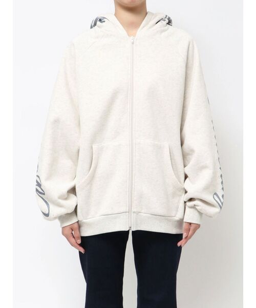 EVRIS(エヴリス)の「【PSYCHIC FEVER × EVRIS】シャイニースウェットパーカー 裏起毛(パーカー・レディース・マスタード/ブラック/グレー・SMALL/MEDIUM)」の12枚目の写真