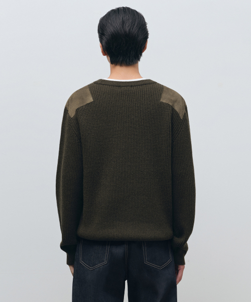 MUSINSA STANDARD（ムシンサスタンダード）の「リブドコマンドニット [カーキ]（ニット/セーター・メンズ・その他・SMALL/MEDIUM/LARGE/X-LARGE/XX-LARGE）」の3枚目の写真