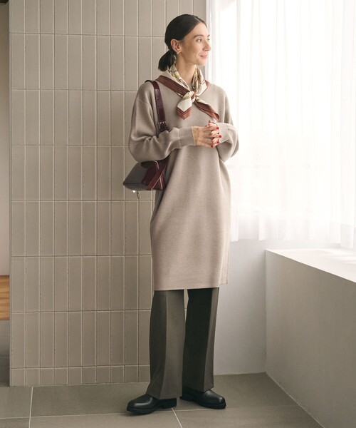 BEAUTY&YOUTH UNITED ARROWS（ビューティーアンドユースユナイテッドアローズ）の「【WEB限定 Wardrobe DAILY MINIMAL】コクーンニットワンピース ウォッシャブル（ワンピース・レディース・ダークグレー/ベージュ/ライム・FREE）」の5枚目の写真